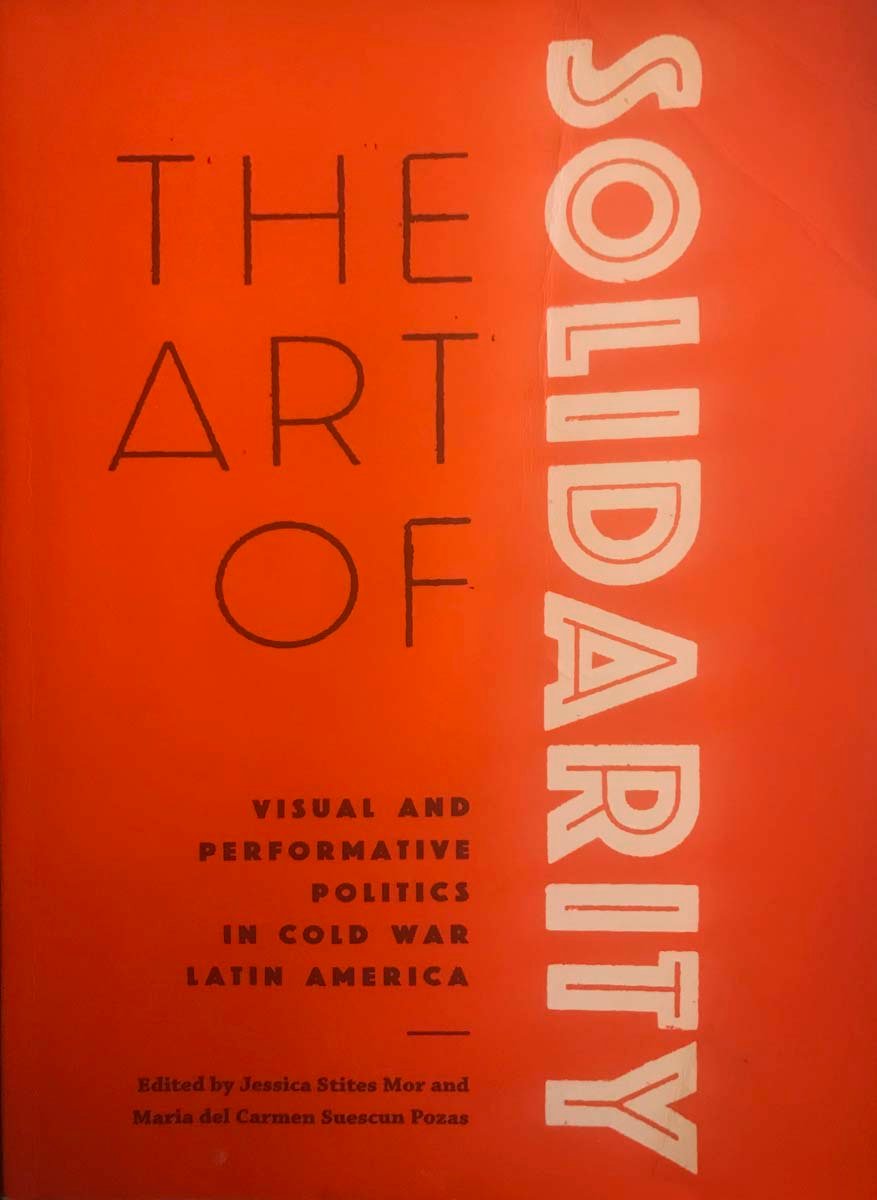 "Canadian Journal of Latin American and Caribbean Studies", Lucinda Grinnell. Art. "Amor Solidario", 2013, pags. 298, 299, 302, 304 ICONOGRAFÍA LÉSBICA. Año 2013.